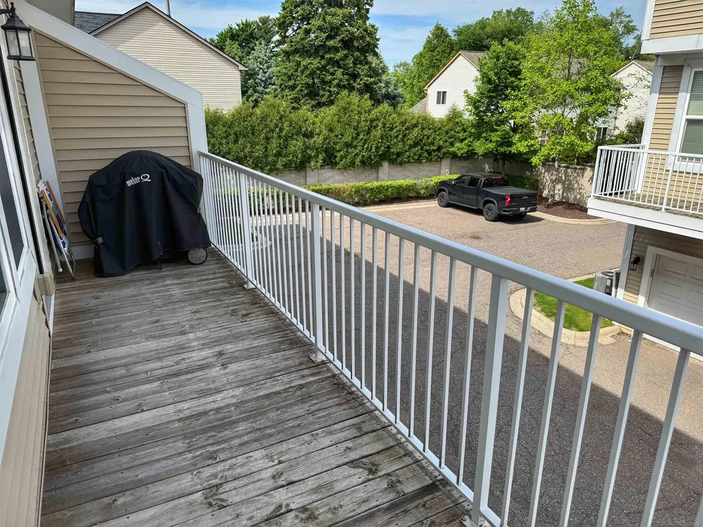 3084 Kilmer Street Troy City MI 48083