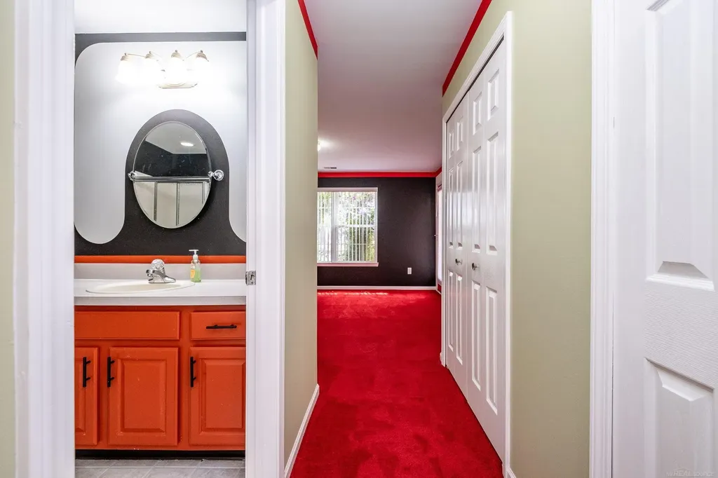 16412 Claremont Drive Clinton Charter Township MI 48038