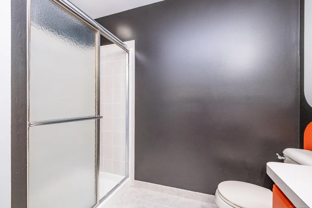 16412 Claremont Drive Clinton Charter Township MI 48038
