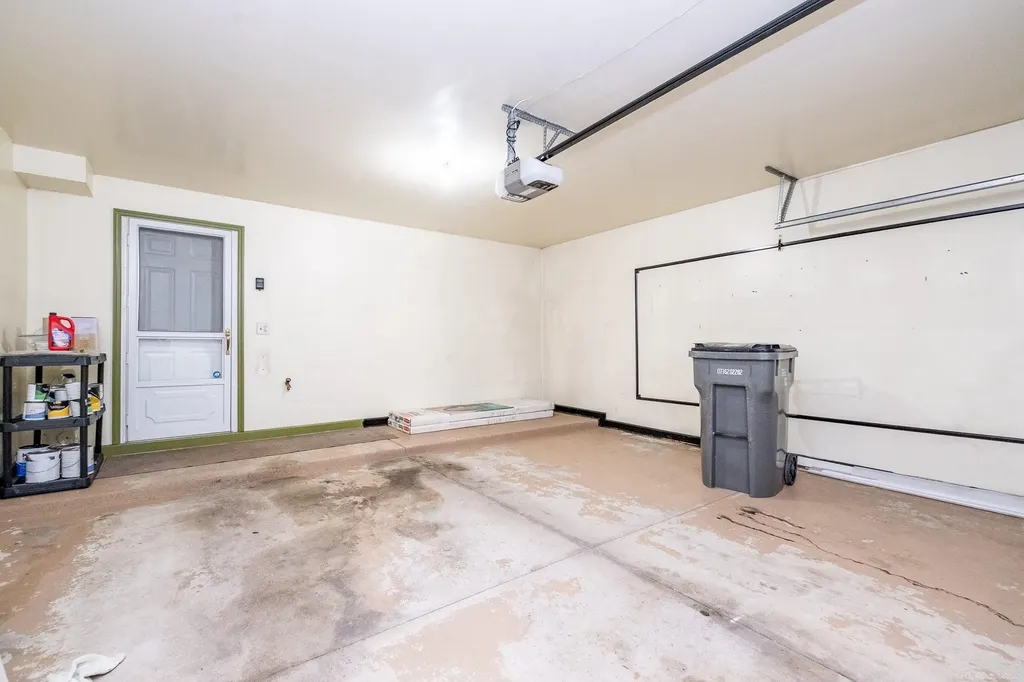 16412 Claremont Drive Clinton Charter Township MI 48038
