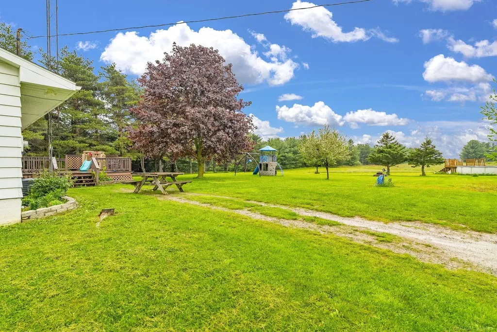 4394 Deckerville Road Marion Township MI 48427