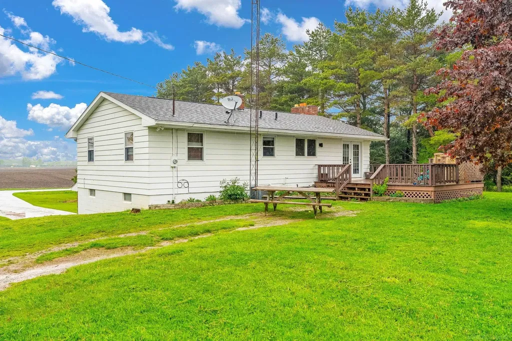 4394 Deckerville Road Marion Township MI 48427