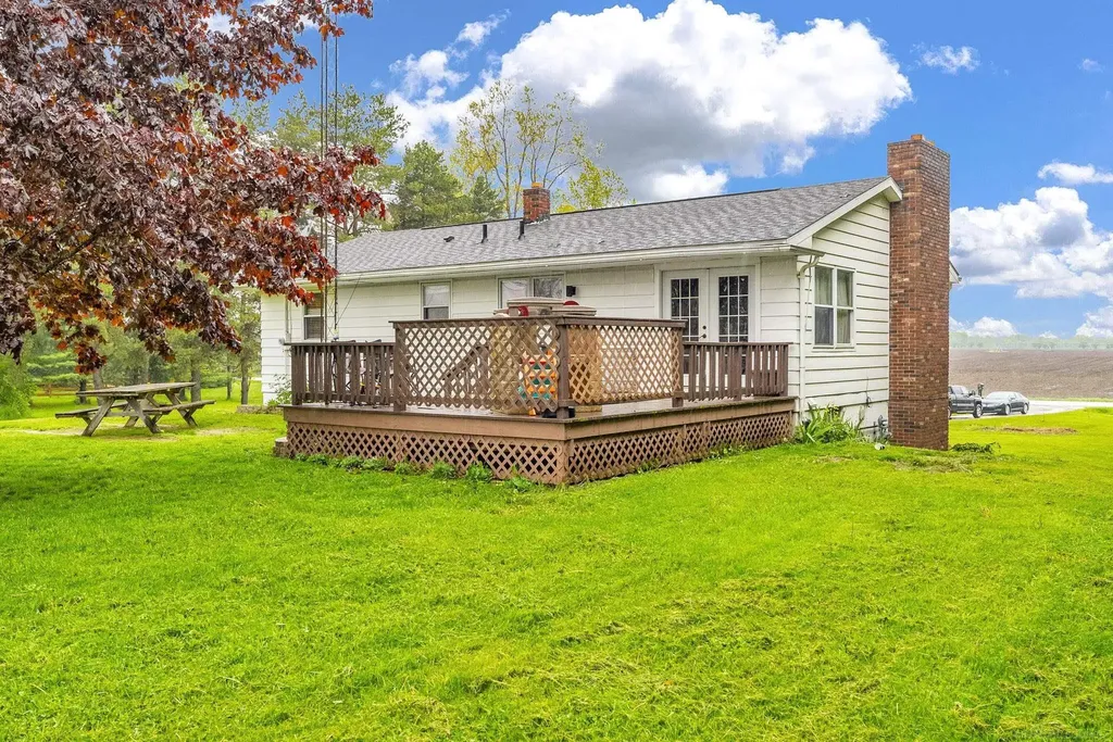 4394 Deckerville Road Marion Township MI 48427