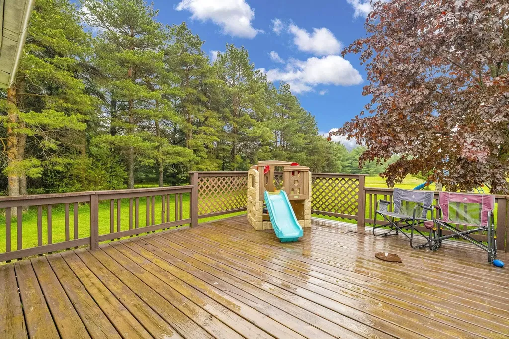 4394 Deckerville Road Marion Township MI 48427