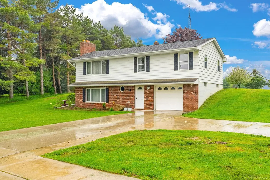 4394 Deckerville Road Marion Township MI 48427