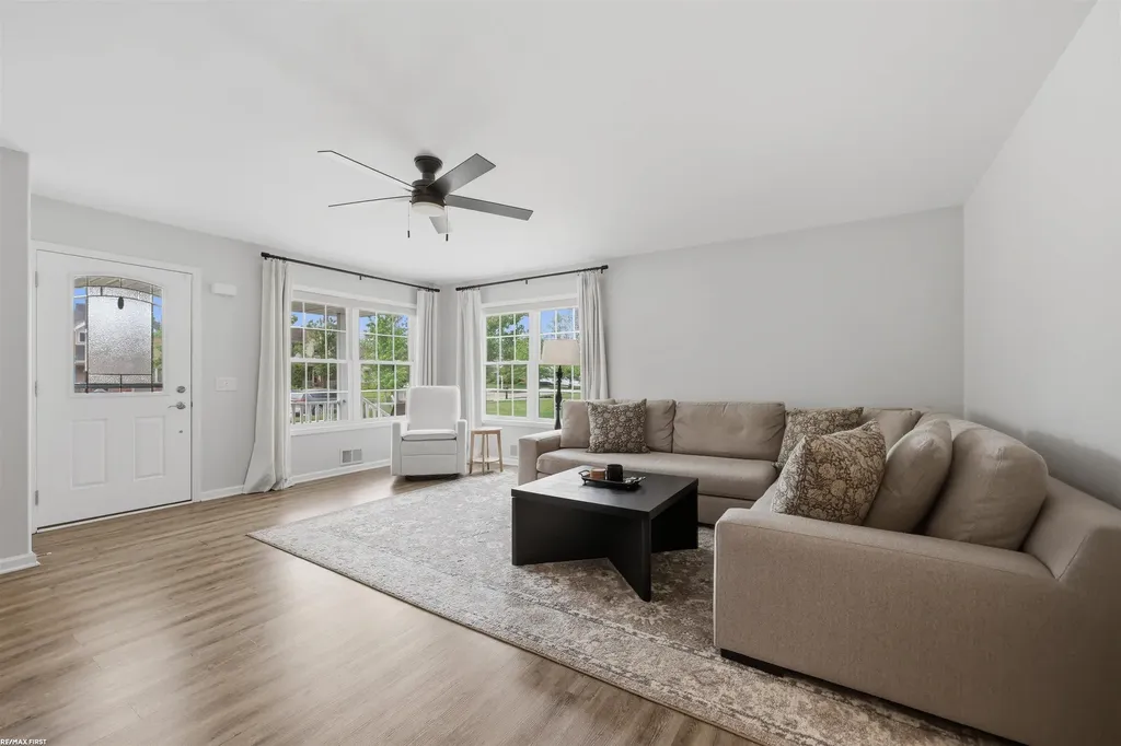 11883 Liberty Woods Drive Washington Township MI 48094