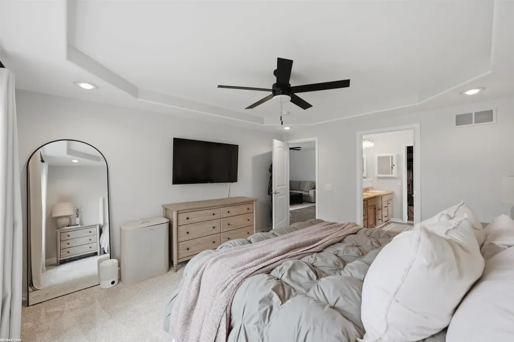 11883 Liberty Woods Drive Washington Township MI 48094