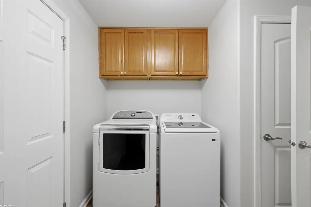 11883 Liberty Woods Drive Washington Township MI 48094