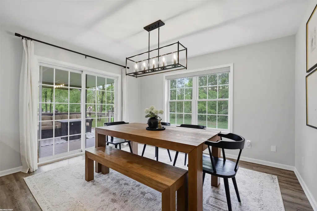 11883 Liberty Woods Drive Washington Township MI 48094
