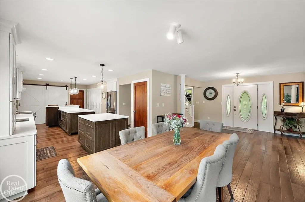 88 Aspinwall Drive Troy City MI 48098