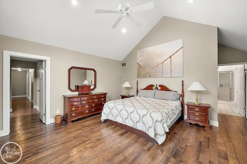 88 Aspinwall Drive Troy City MI 48098