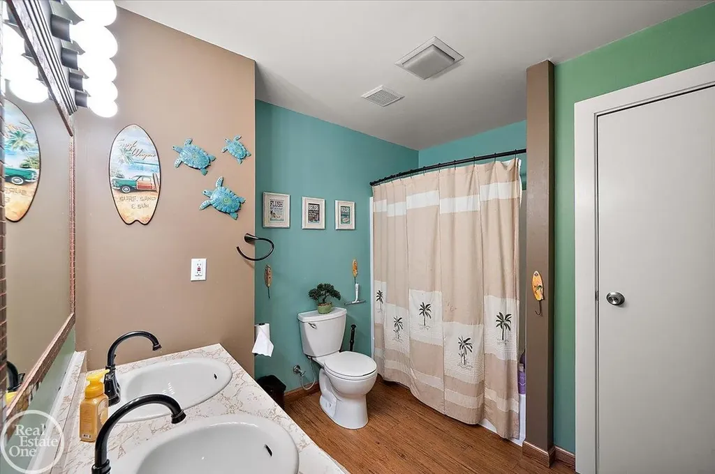 88 Aspinwall Drive Troy City MI 48098