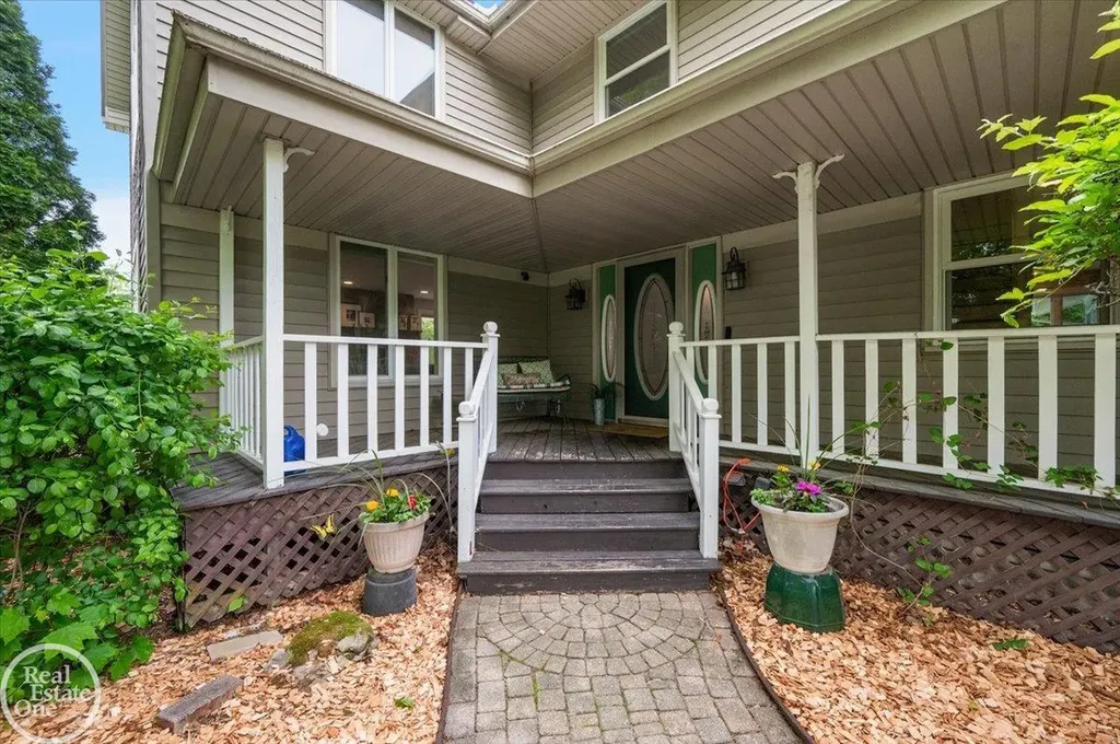 88 Aspinwall Drive Troy City MI 48098