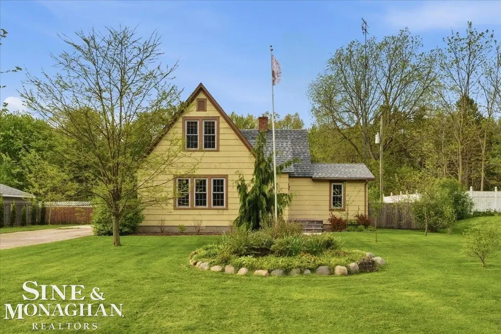 4055 Elaine Avenue Port Huron Charter Township MI 48060