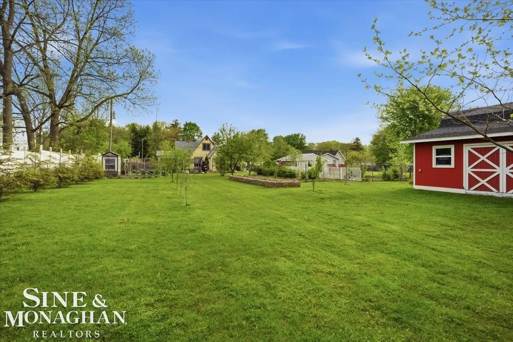 4055 Elaine Avenue Port Huron Charter Township MI 48060