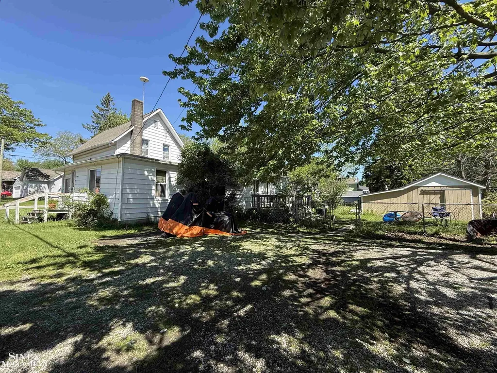 715 S 9th Street St. Clair City MI 48079