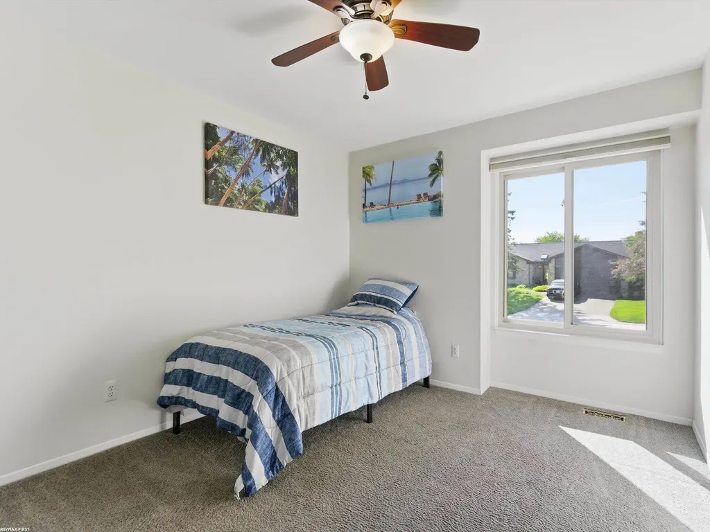 2250 Highsplint Drive Rochester Hills City MI 48307
