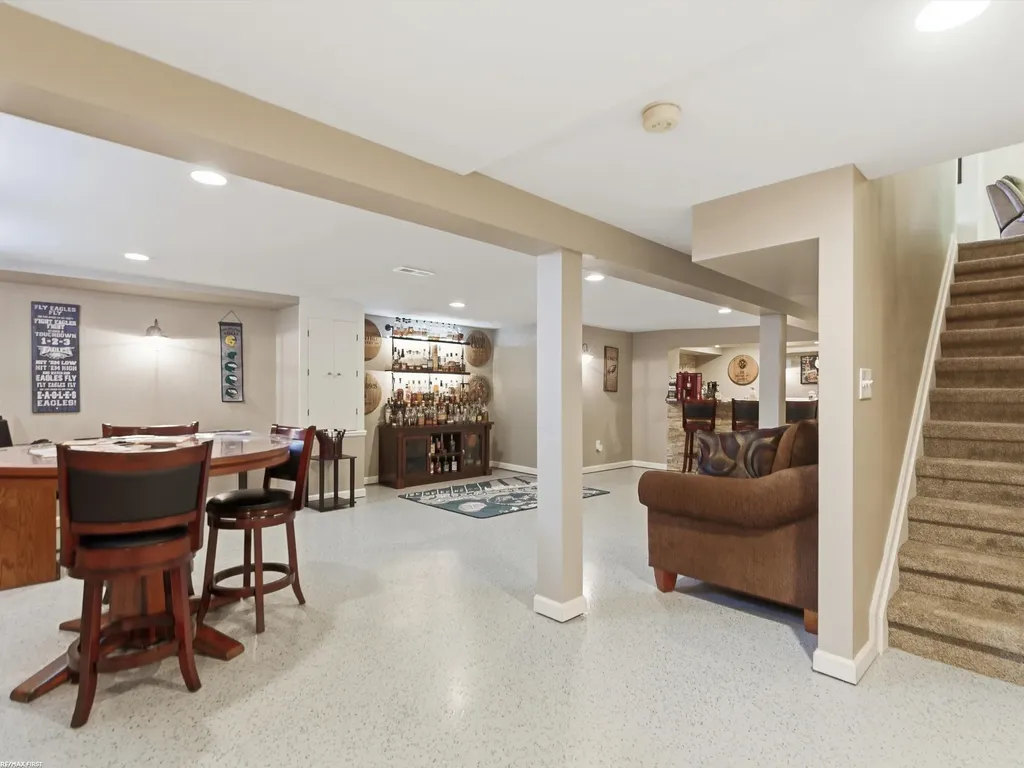 2250 Highsplint Drive Rochester Hills City MI 48307