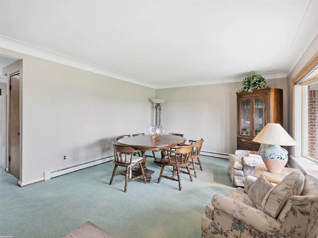 41589 Windmill Street Harrison Charter Township MI 48045
