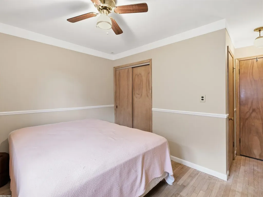 41589 Windmill Street Harrison Charter Township MI 48045
