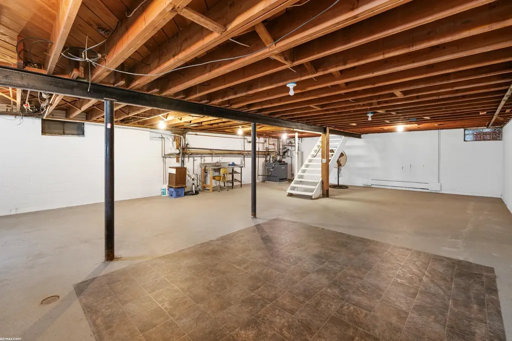 41589 Windmill Street Harrison Charter Township MI 48045