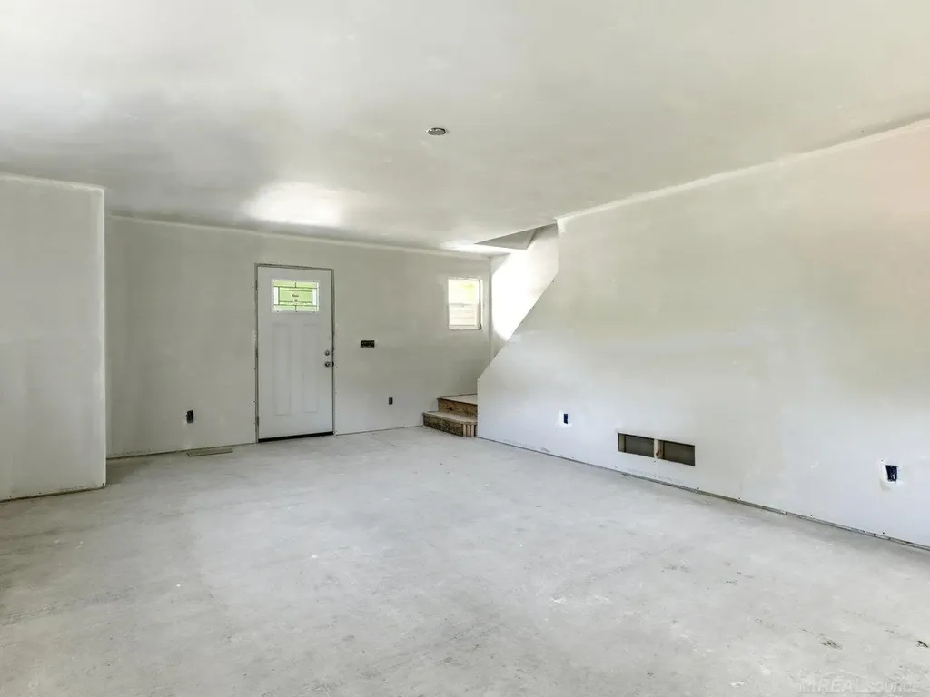 3203 Fruit Street Clay Township MI 48001