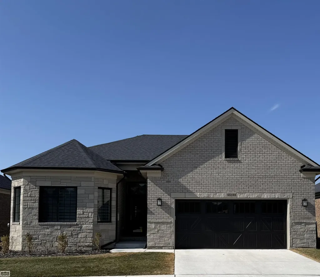 55103 Saint Paul Drive Macomb Township MI 48042