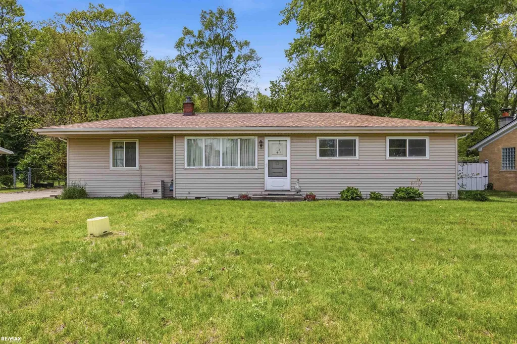 52647 Brentwood Drive Shelby Charter Township MI 48316