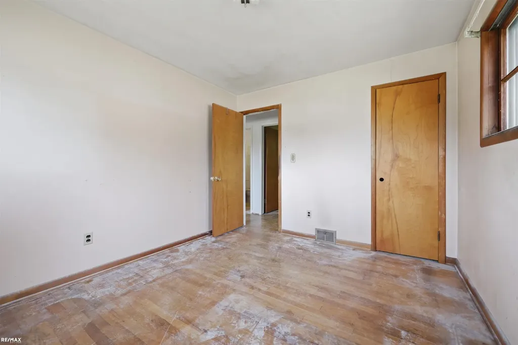 52647 Brentwood Drive Shelby Charter Township MI 48316