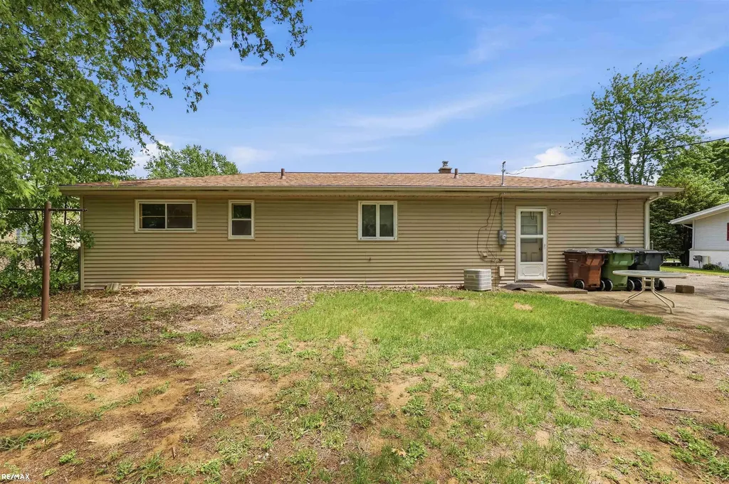 52647 Brentwood Drive Shelby Charter Township MI 48316