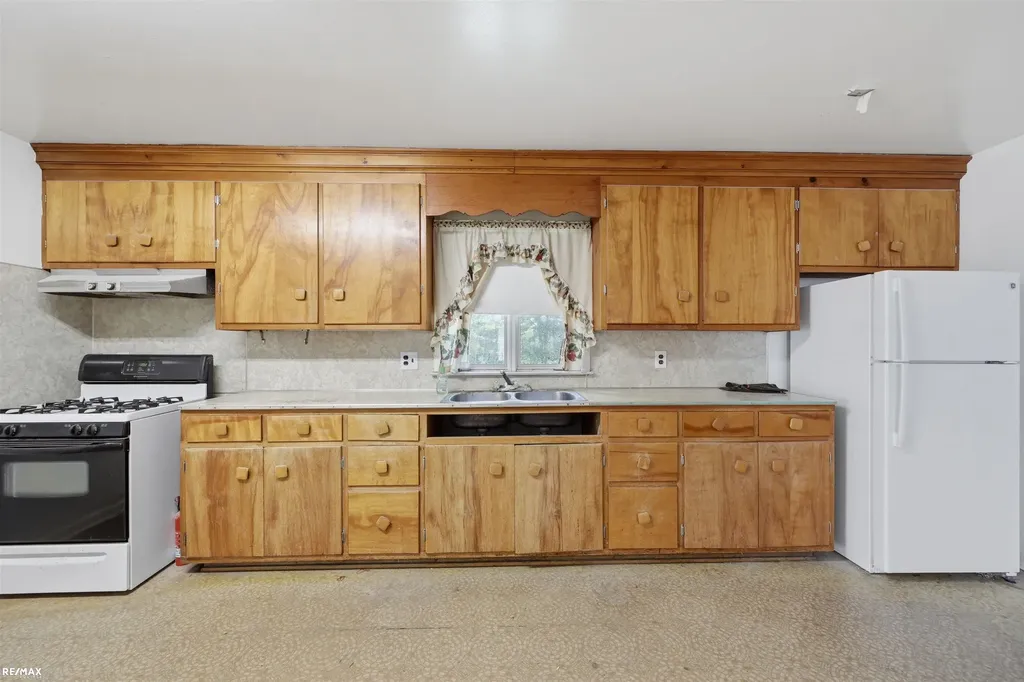 52647 Brentwood Drive Shelby Charter Township MI 48316