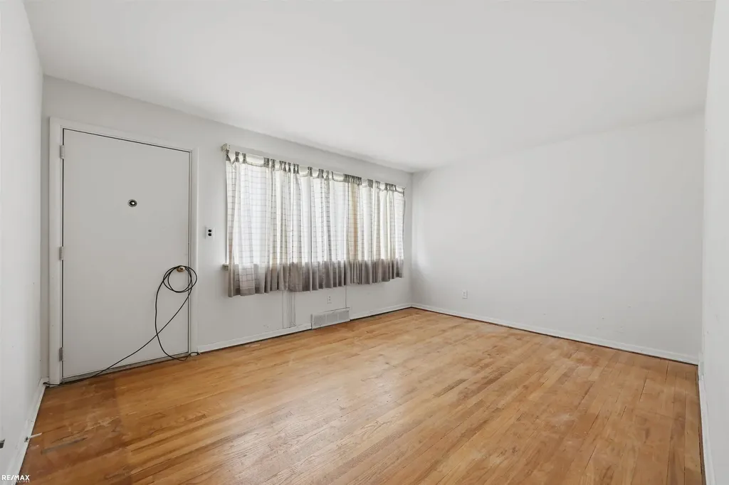 52647 Brentwood Drive Shelby Charter Township MI 48316