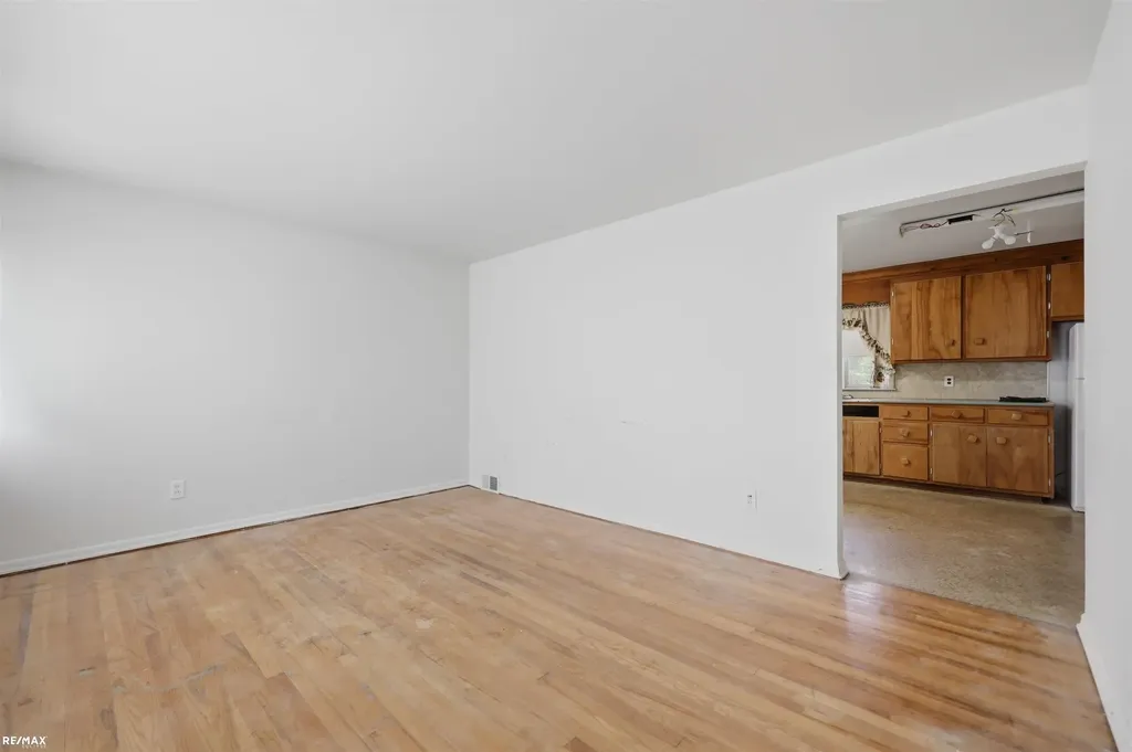 52647 Brentwood Drive Shelby Charter Township MI 48316