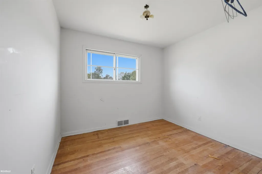 52647 Brentwood Drive Shelby Charter Township MI 48316