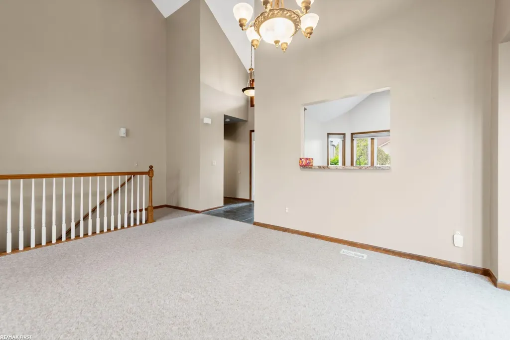 20070 Ridgeway Court Clinton Charter Township MI 48038