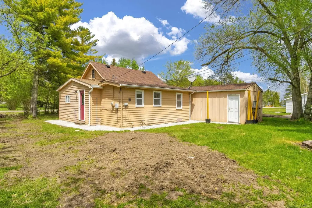 7224 Park Street Lexington Township MI 48450