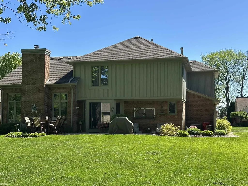 42199 Kyle Drive Clinton Charter Township MI 48038