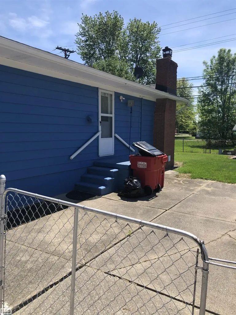 28210 Vandy Street Harrison Charter Township MI 48045