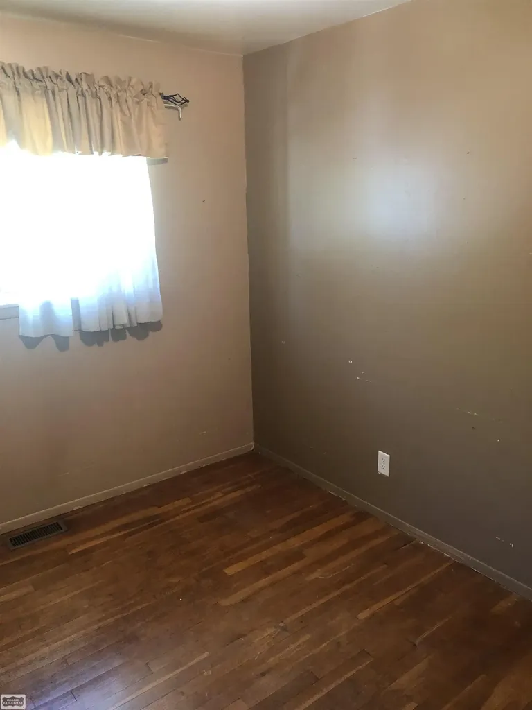 28210 Vandy Street Harrison Charter Township MI 48045