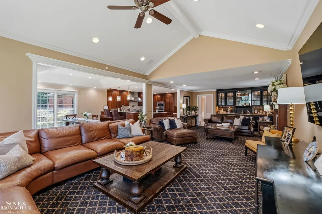 578 Heather Lane Grosse Pointe Woods City MI 48236
