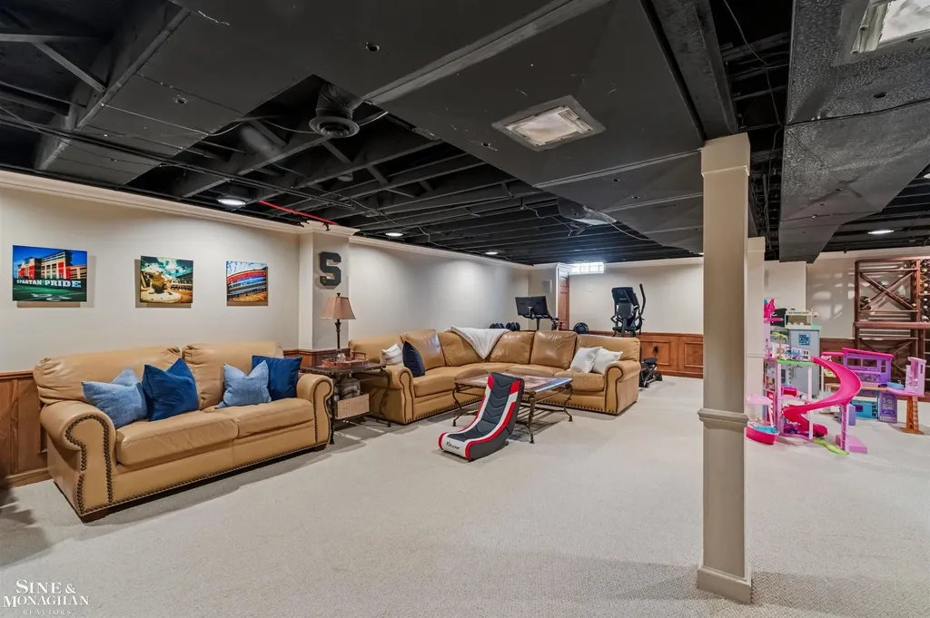 578 Heather Lane Grosse Pointe Woods City MI 48236