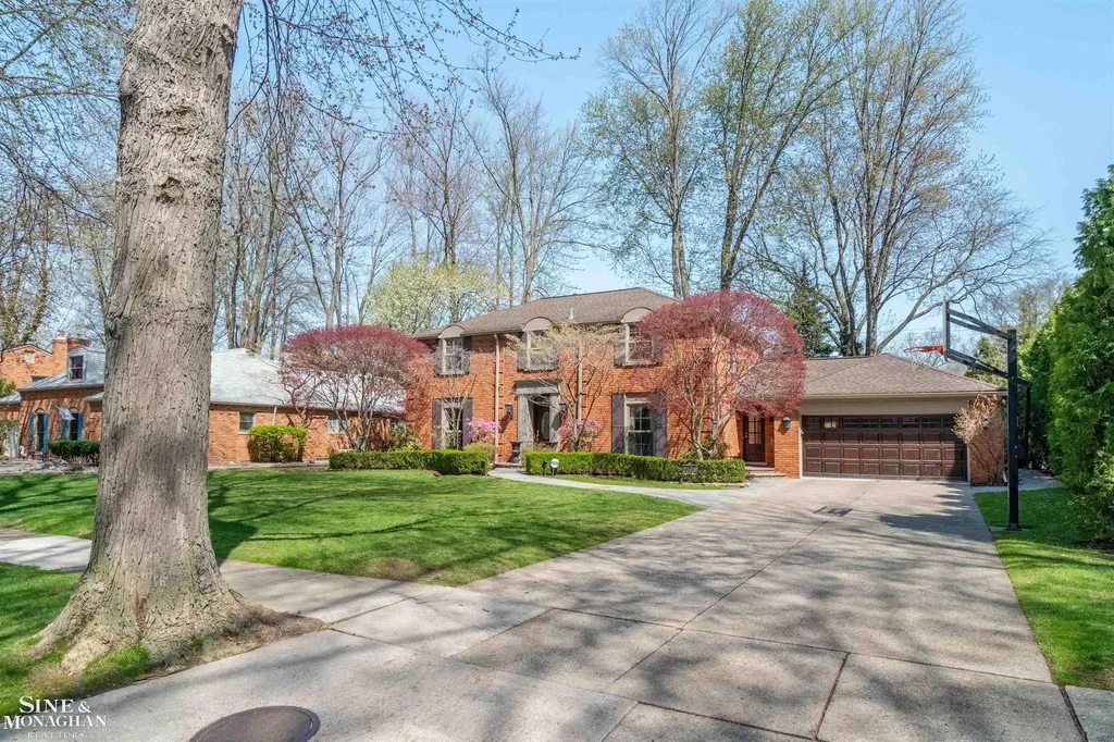 578 Heather Lane Grosse Pointe Woods City MI 48236