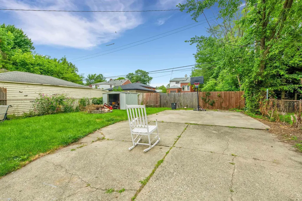 5056 Lafontaine Street Detroit City MI 48236