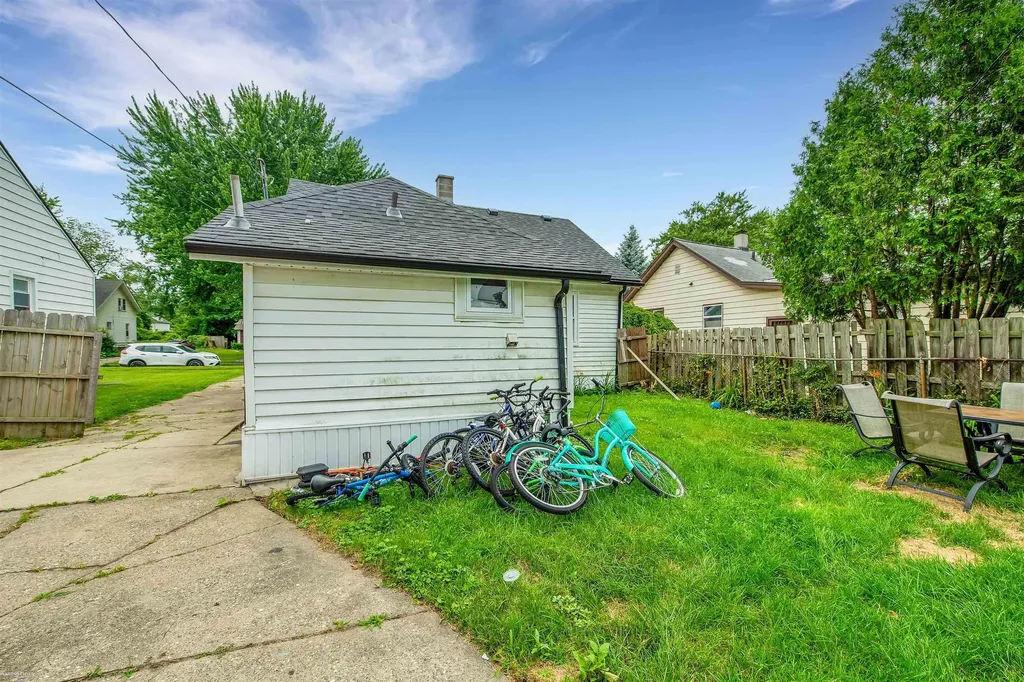 5056 Lafontaine Street Detroit City MI 48236
