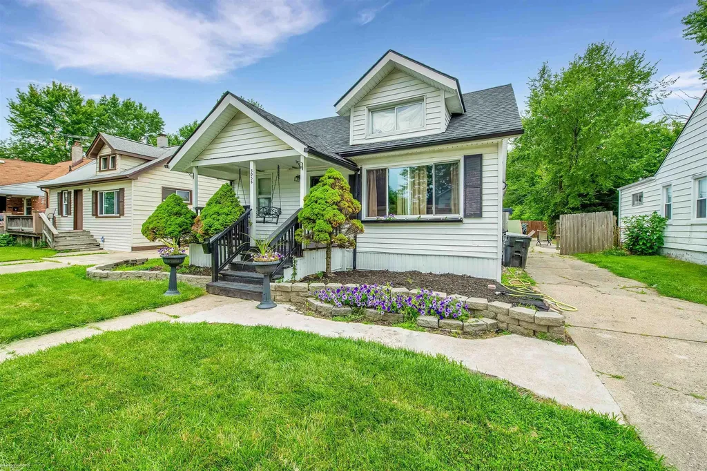 5056 Lafontaine Street Detroit City MI 48236
