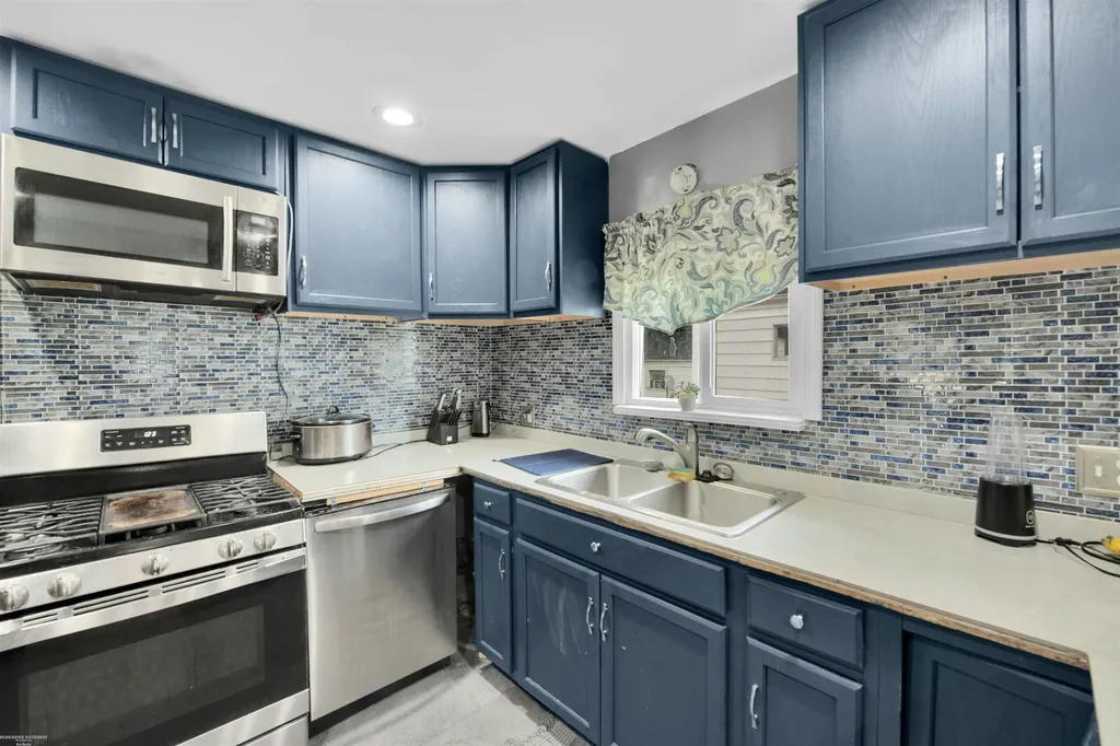 5056 Lafontaine Street Detroit City MI 48236
