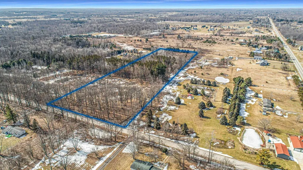 395 S Lake George Road Attica Township MI 48412