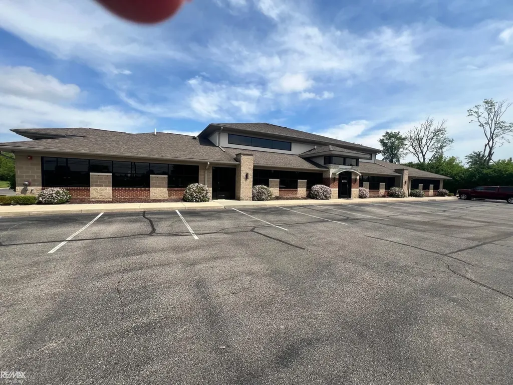 45200 Card Road Macomb Township MI 48044