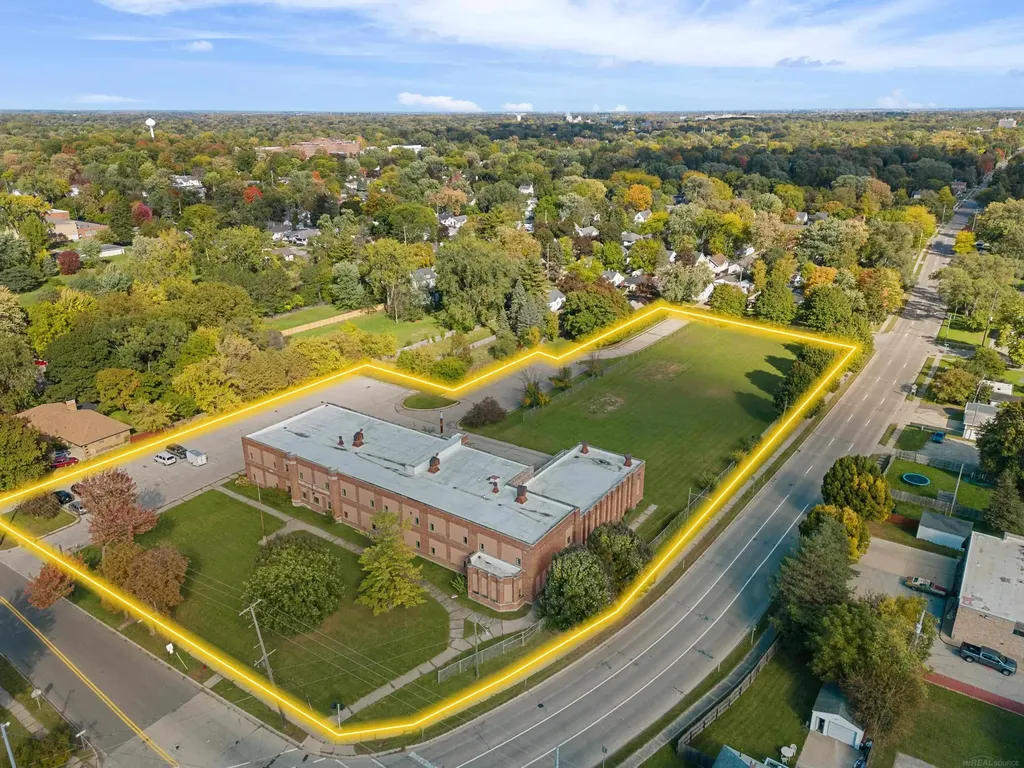 2138 N Carolina Street Saginaw City MI 48602