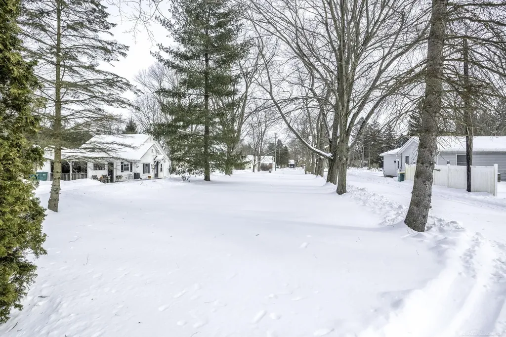 0000 Strawberry Lane Port Huron Charter Township MI 48060